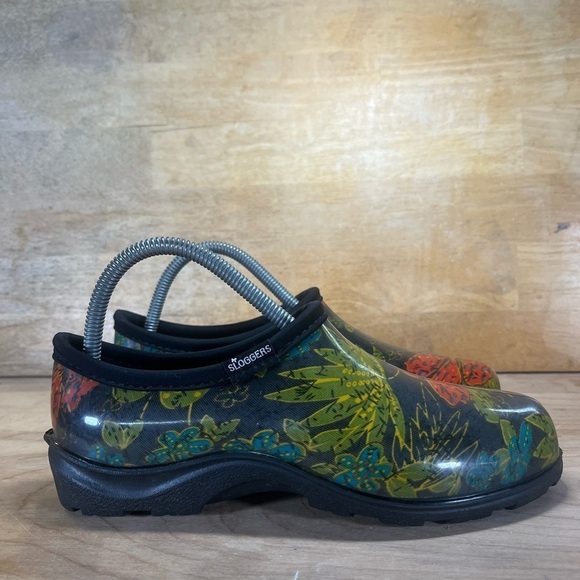 Sloggers WATERPROOF Womens Size 8 Rain Garden Clogs Flower Print Black Green Red - Picture 1 of 8